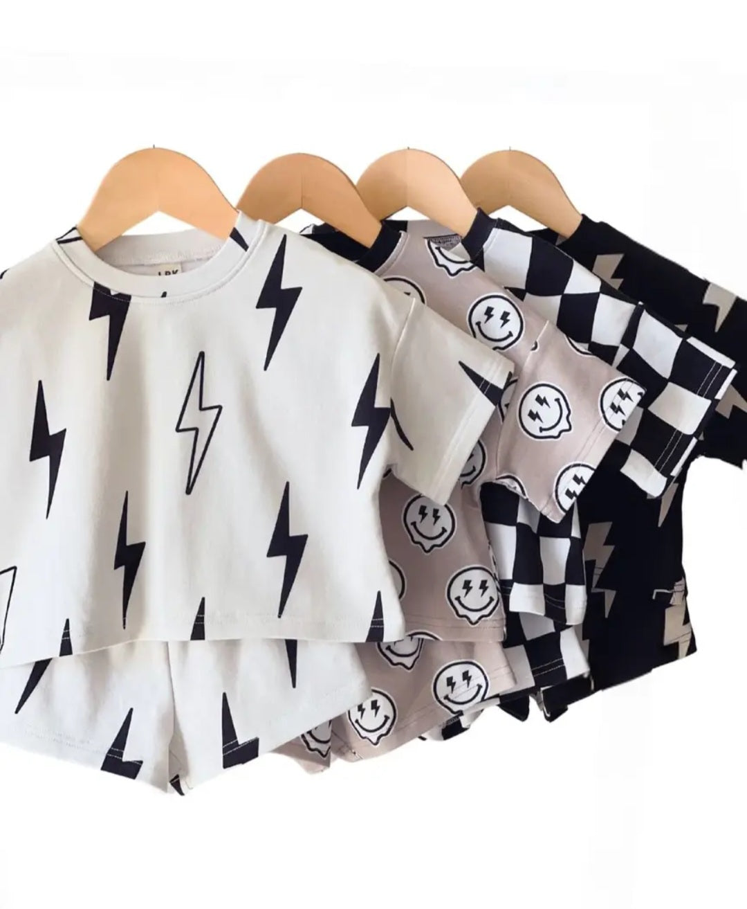 Lighting Bolt Boys Trendy $ comfy kids outfit/Boys Two piece sets