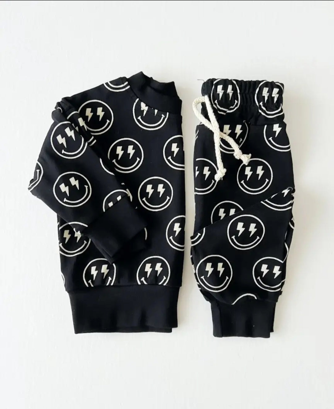 Trendy Black Smiley & Lightning Bolt Kids Sweatshirt and Jogger Set/Boys two piece sets