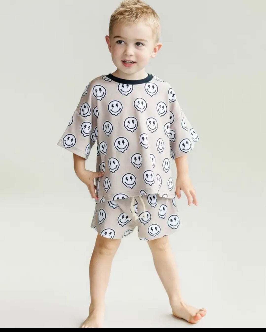 Beige Smiley & Lightning Bolt Kids  Set/Boys two piece sets