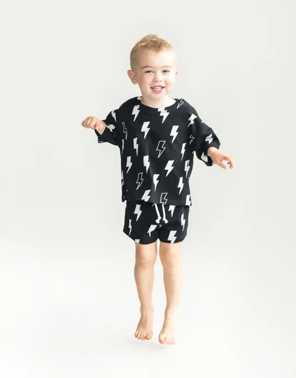 Lightning Bolt Lounge Set – Black & White